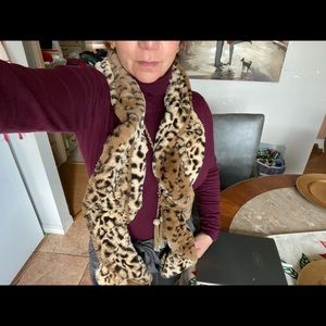 A scarf I will said is long